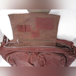 Stylish Brown Leather Men's Messenger Bag